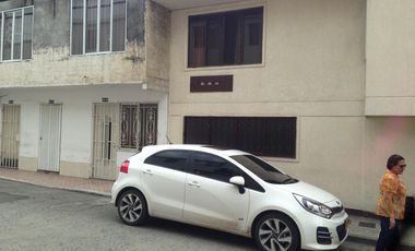 casa-local en venta en centra comuna 6. Cod V177