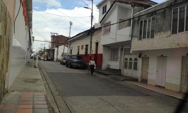 casa-local en venta en centra comuna 6. Cod V177