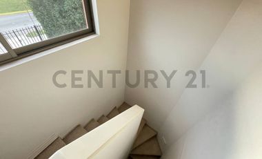 ARRIENDO LINDA PROPIEDAD EN PARQUE LAS BRISAS CHICUREO NORTE