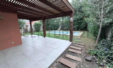 ARRIENDO LINDA PROPIEDAD EN PARQUE LAS BRISAS CHICUREO NORTE