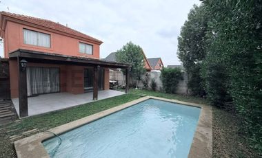 ARRIENDO LINDA PROPIEDAD EN PARQUE LAS BRISAS CHICUREO NORTE