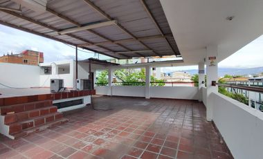 edificio en arriendo en centro. Cod A23469