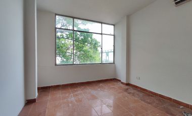 edificio en arriendo en centro. Cod A23469