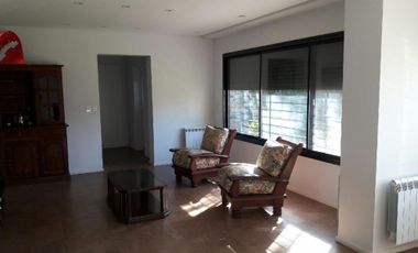 MODERNA CASA QUINTA pract. a estrenar 4000 m2 arbol. añosa 8 amb. para vivir y disfrutar - novoa propiedades