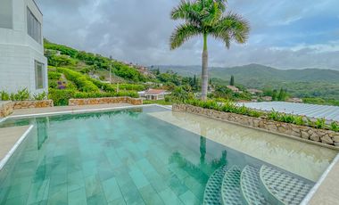 Casa en condominio venta vía Dapa. Cod V5733