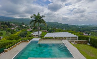 Casa en condominio venta vía Dapa. Cod V5733