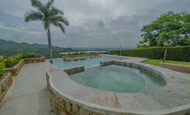 Casa en condominio venta vía Dapa. Cod V5733