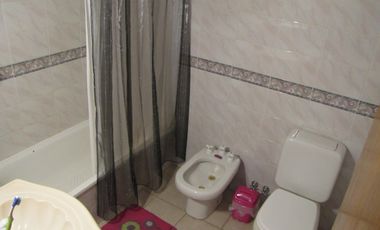 Chalet 5 ambientes ubicado en Punta Mogotes a 50 metros del mar, en la ciudad de Mar del Plata