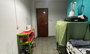 CASA EN VENTA, 5 AMBIENTES. SANTA TERESITA