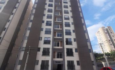 apartamento en arriendo en la floresta. Cod A2526