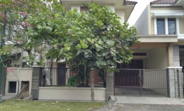 Rumah premium di pusat kota di central park A Yani SBY pusat