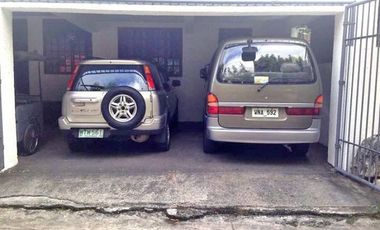 5BR HOUSE + 4 PARKING GARAGE NEAR SM SOUTHMALL LAS PINAS