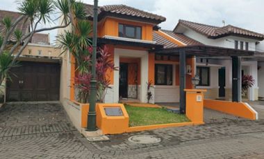 Rumah strategis siap huni di Kotabaru Parahyangan Padalarang Bandung barat