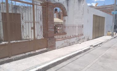 En Venta Casa y Taller para Inversión