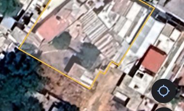 En Venta Casa y Taller para Inversión