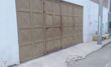 En Venta Casa y Taller para Inversión