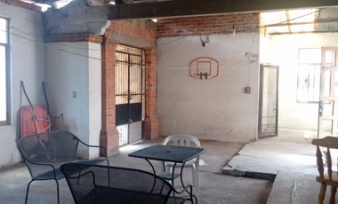 En Venta Casa y Taller para Inversión