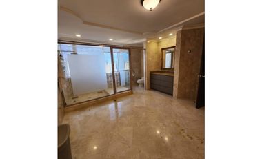 Alquilo Majestuoso Apartamento Amoblado en Via Argentina 485 M2