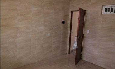 RETASADA!! Casa 3 amb con cochera y quincho en Pompeya