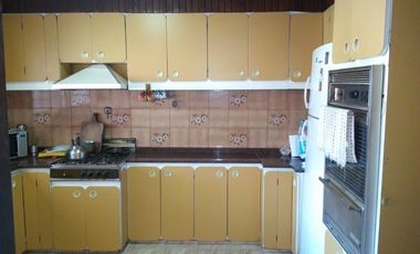 VENTA OPORTUNIDAD CASA AMPLIA