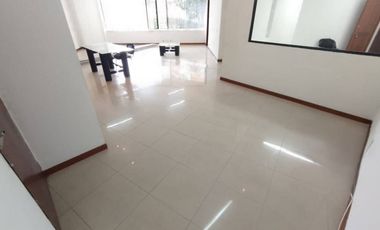 oficina en arriendo/venta en circunvalar. Cod V19139