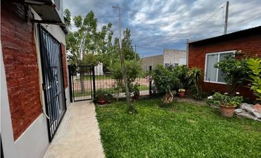 Vendo Casa Con Dos Dormitorios en Caseros, Entre Ríos.