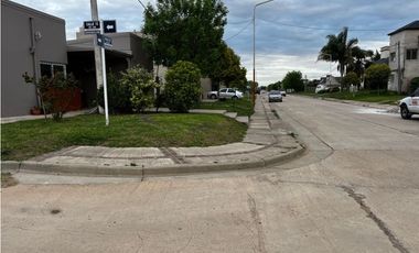 Vendo Casa Con Dos Dormitorios en Caseros, Entre Ríos.