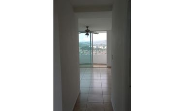 Se vende  apartamento en condado del rey $178,000