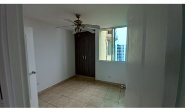Se vende  apartamento en condado del rey $178,000