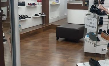Arriendo Local Comercial de 75 m² en Centro Comercial en Av de La Prensa