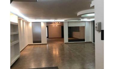 SE VENDE O ALQUILA CASA PARA USO COMERCIAL CALLE 50 420 M2