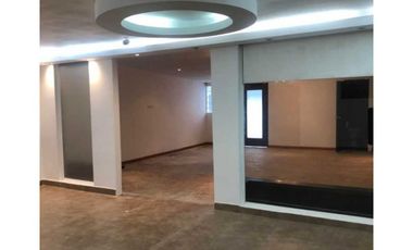SE VENDE O ALQUILA CASA PARA USO COMERCIAL CALLE 50 420 M2
