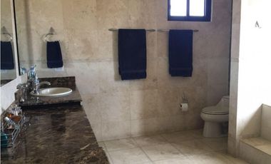 SE VENDE CASA EN EL DORAL, COSTA SUR-3914RC