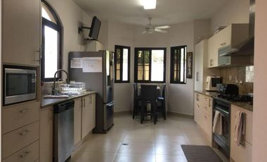 SE VENDE CASA EN EL DORAL, COSTA SUR-3914RC