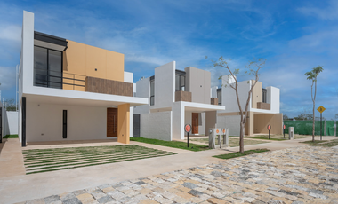 Casa en venta en privada al norte de Mérida en Cholul