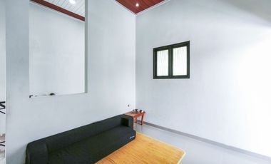Rumah Hook 15 Mnt ke Living World Kota Wisata Cibubur Bisa KPR J-46160
