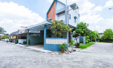 Rumah Hook 15 Mnt ke Living World Kota Wisata Cibubur Bisa KPR J-46160