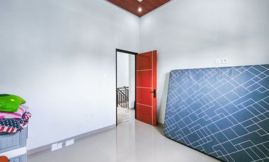 Rumah Hook 15 Mnt ke Living World Kota Wisata Cibubur Bisa KPR J-46160