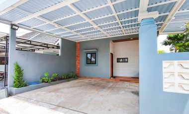 Rumah Hook 15 Mnt ke Living World Kota Wisata Cibubur Bisa KPR J-46160