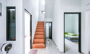 Rumah Hook 15 Mnt ke Living World Kota Wisata Cibubur Bisa KPR J-46160