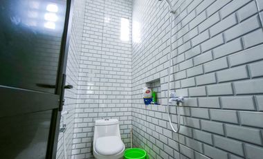 Rumah Hook 15 Mnt ke Living World Kota Wisata Cibubur Bisa KPR J-46160