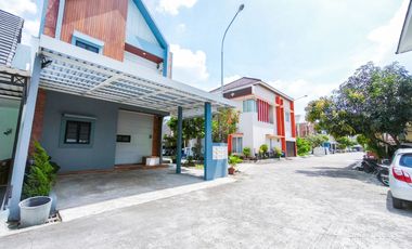 Rumah Hook 15 Mnt ke Living World Kota Wisata Cibubur Bisa KPR J-46160