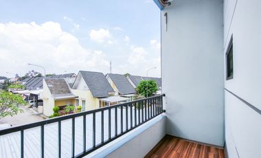Rumah Hook 15 Mnt ke Living World Kota Wisata Cibubur Bisa KPR J-46160