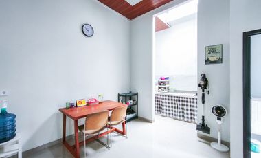 Rumah Hook 15 Mnt ke Living World Kota Wisata Cibubur Bisa KPR J-46160