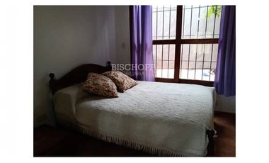 CASA 4 AMBIENTES MAS DEPARTAMENTO 2 AMBIENTES. 