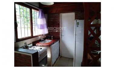 CASA 4 AMBIENTES MAS DEPARTAMENTO 2 AMBIENTES. 