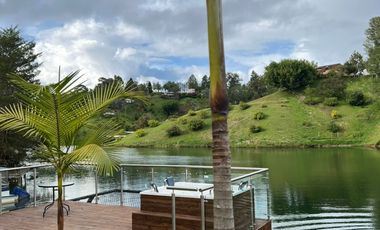 casa campestre en venta en vía principal el peñol-guatapé. Cod V12956