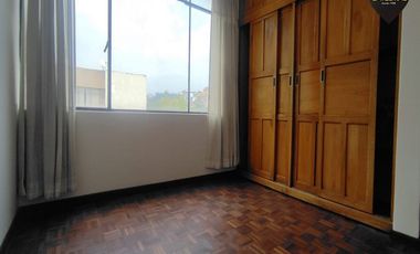 Departamento de venta en Av. Solano – código:19195