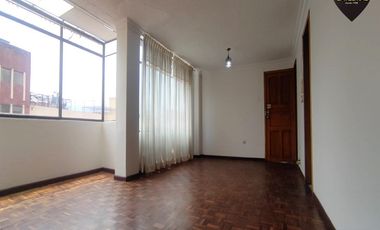 Departamento de venta en Av. Solano – código:19195