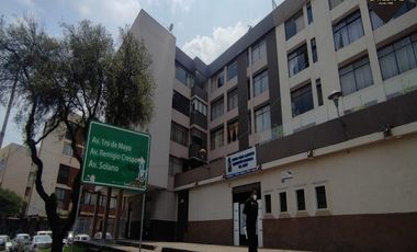 Departamento de venta en Av. Solano – código:19195
